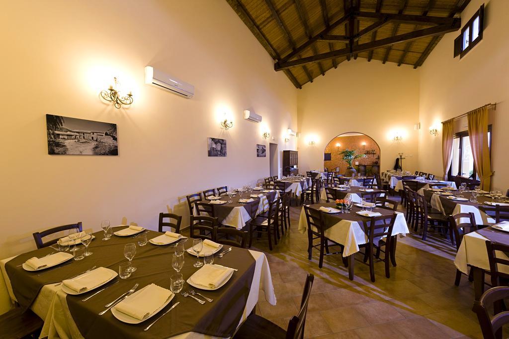 Agriturismo Antichi Granai Villa Calatafimi Buitenkant foto