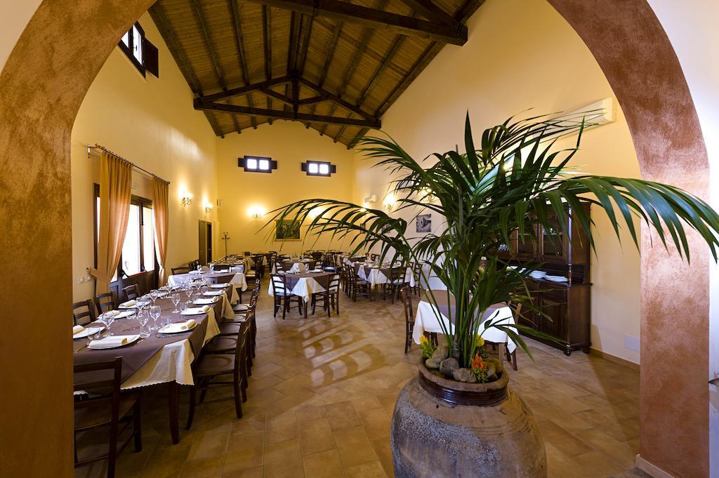 Agriturismo Antichi Granai Villa Calatafimi Buitenkant foto
