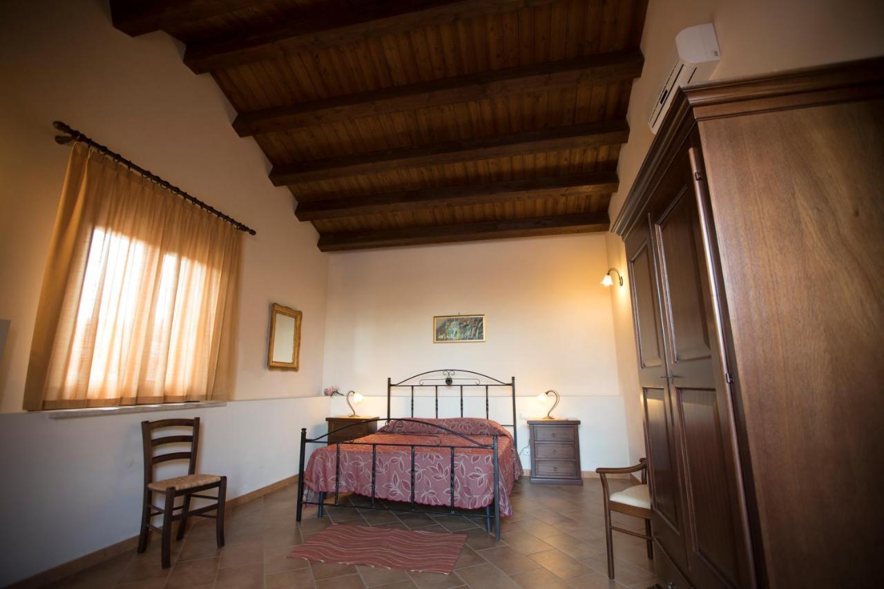 Agriturismo Antichi Granai Villa Calatafimi Buitenkant foto